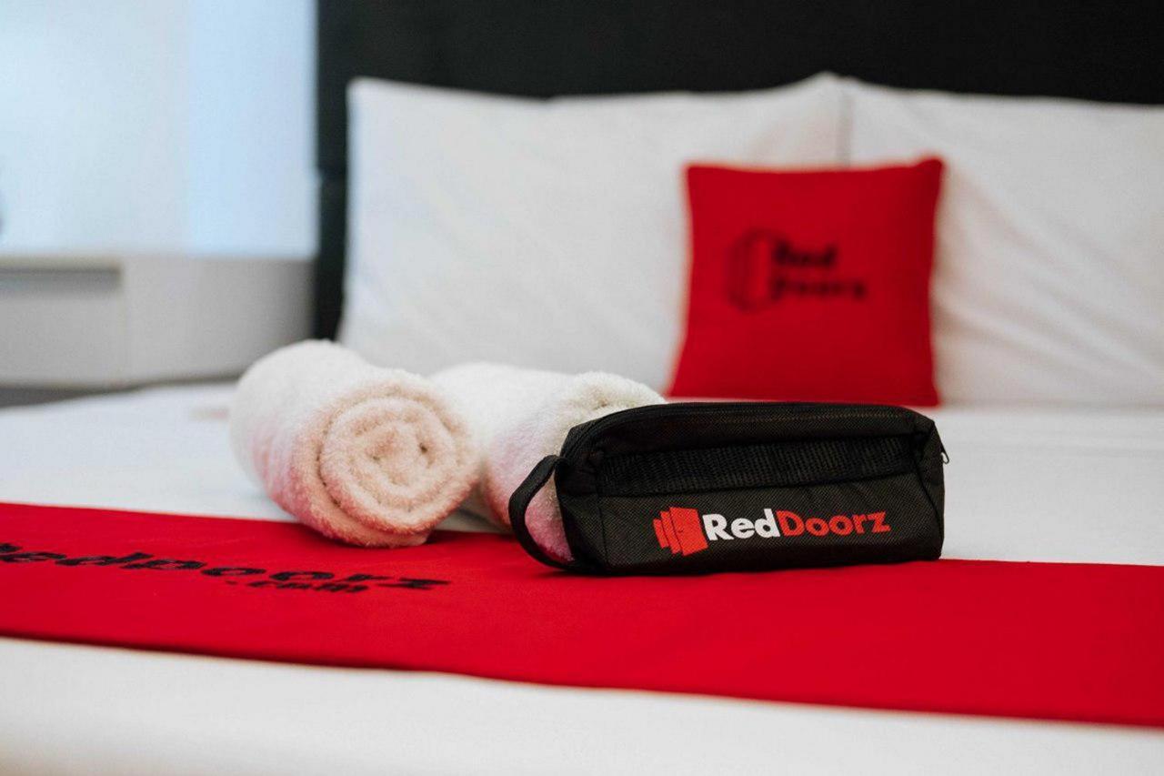 Reddoorz At Hotel Rumberpon Sorong Eksteriør billede