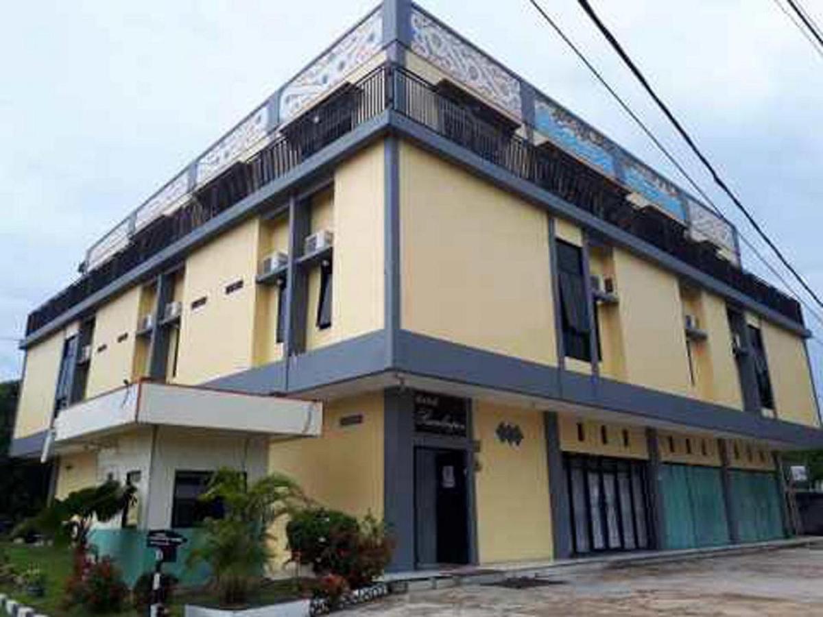 Reddoorz At Hotel Rumberpon Sorong Eksteriør billede